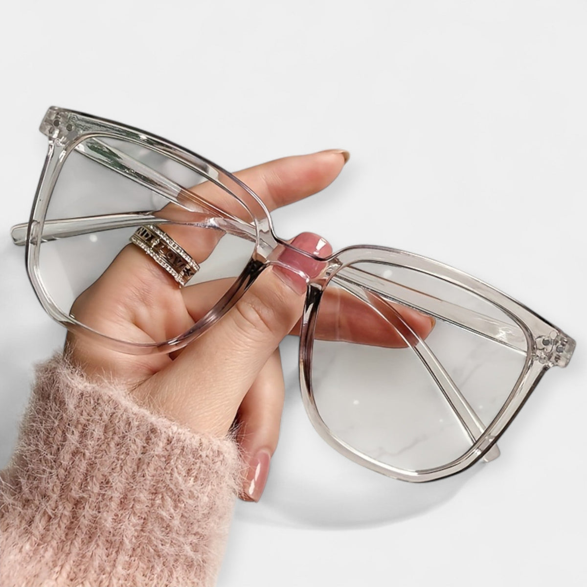 Kvadrātveida brilles zilās gaismas filtrēšanai
