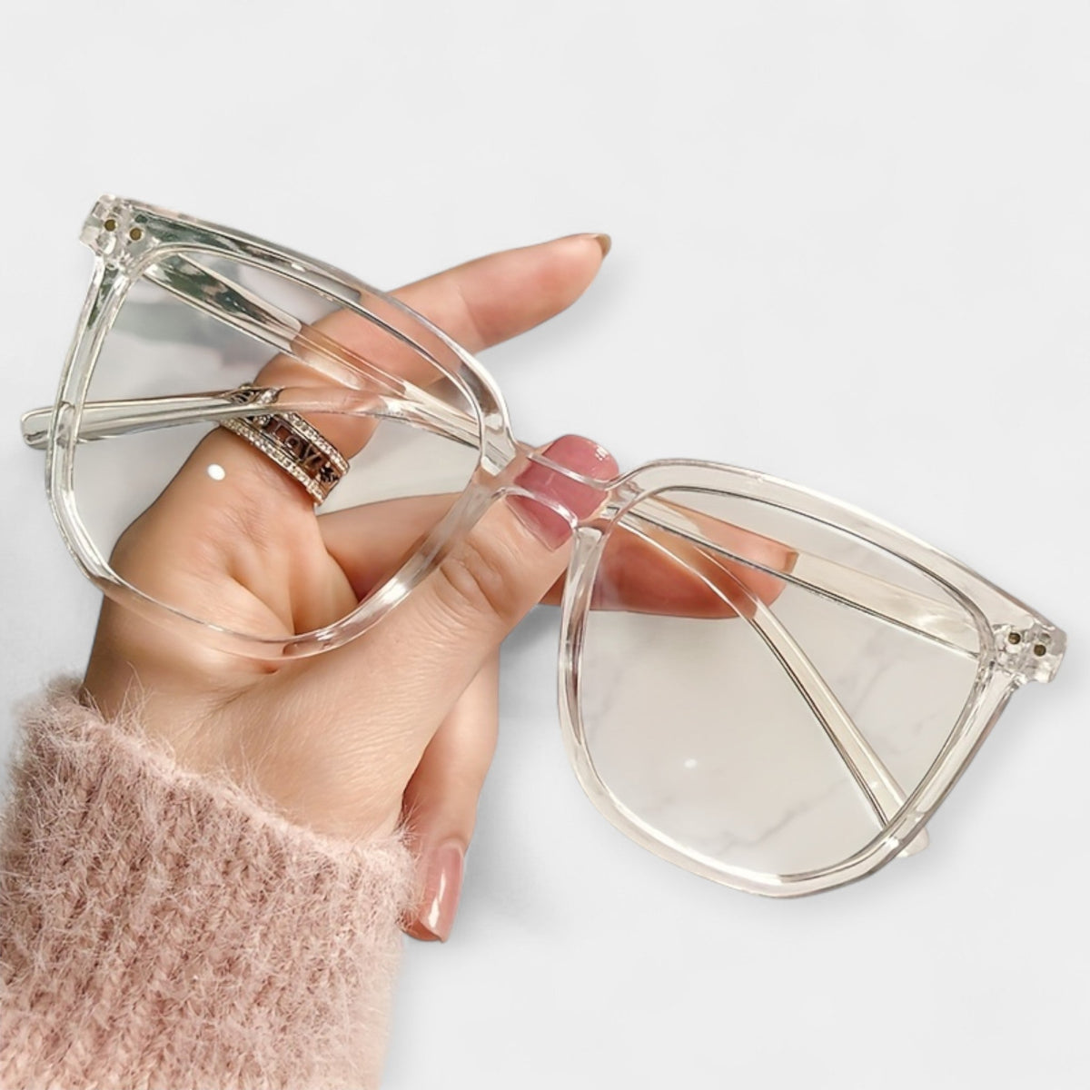 Kvadrātveida brilles zilās gaismas filtrēšanai