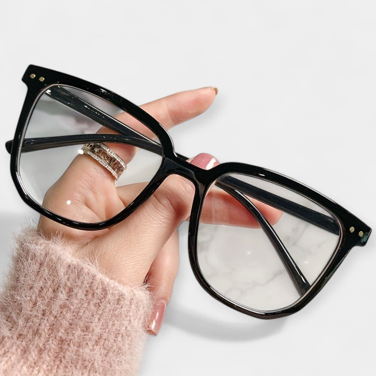 Kvadrātveida brilles zilās gaismas filtrēšanai