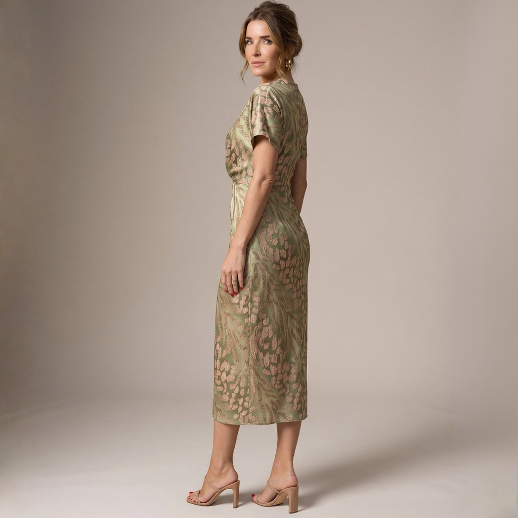 Mira – Eleganta kleita no viegla un gaisīga auduma