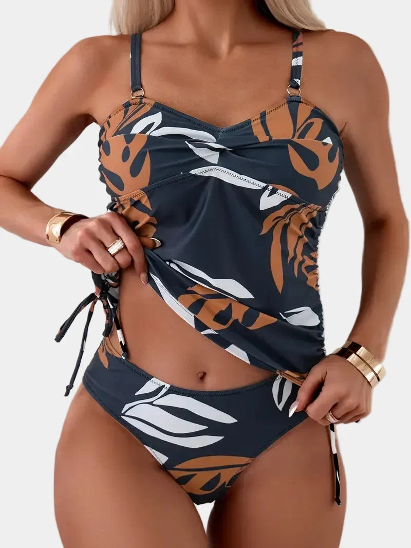 Persa - Bikini ar tropisku lapu rakstu