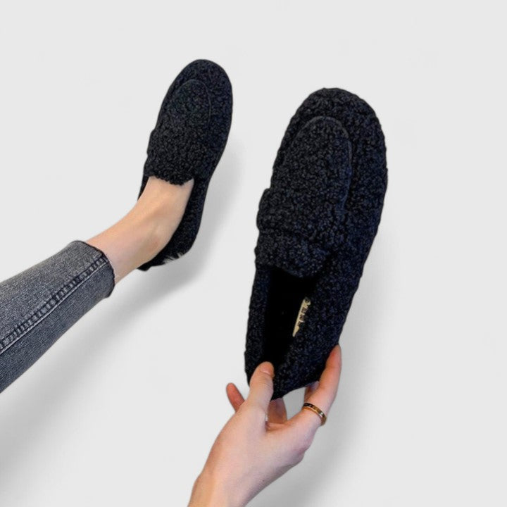 Ana - Siltas čības ar elegantu un mūžīgu dizainu