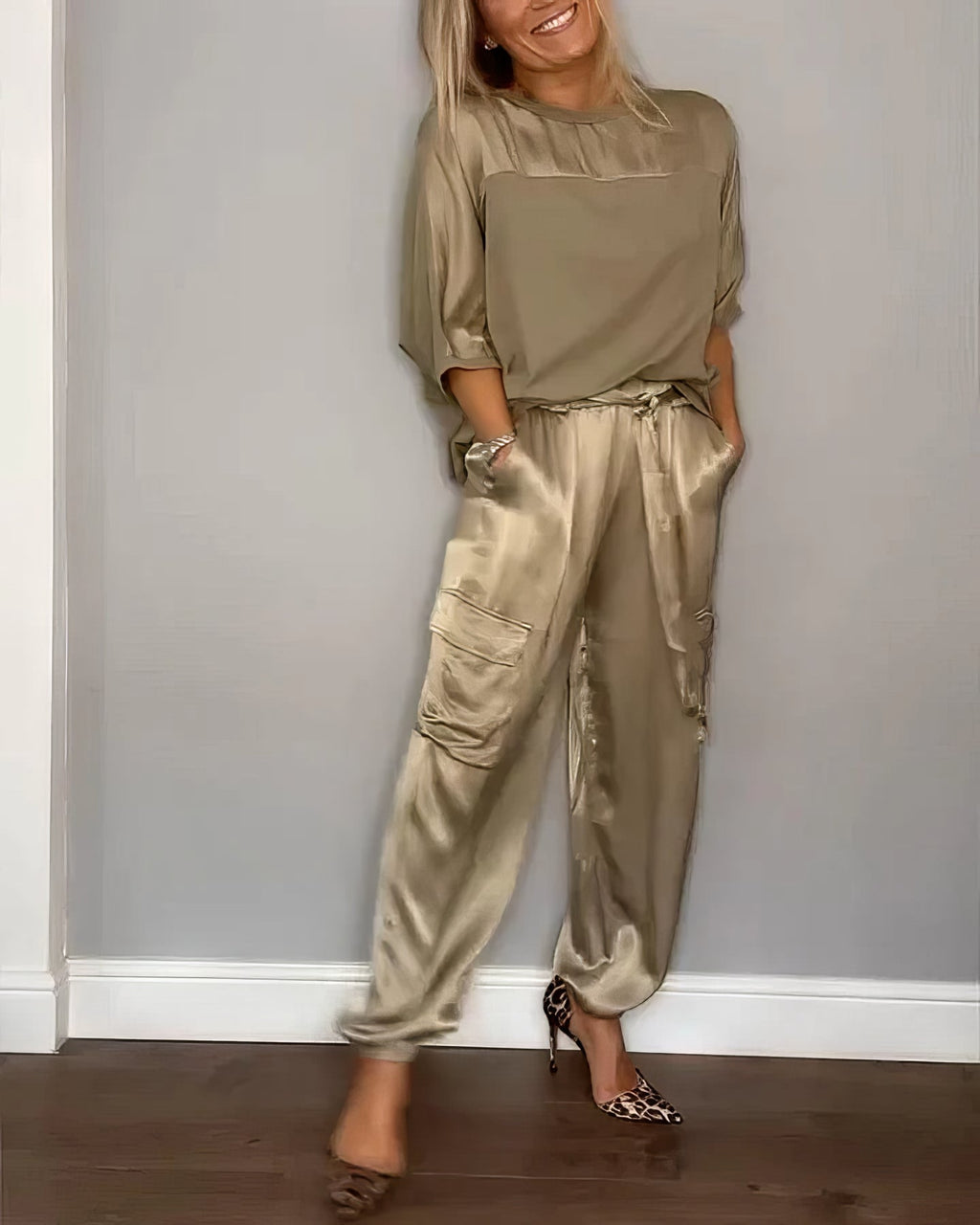 Živana | Divdaļīgs tops un cargo bikses elegantā stilā